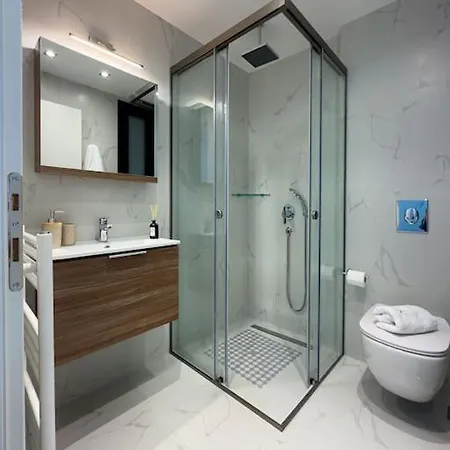 Elegant Maisonette Nea Alikarnassos