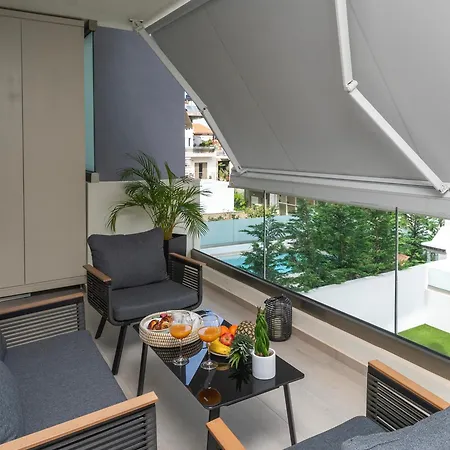 Elegant Maisonette *